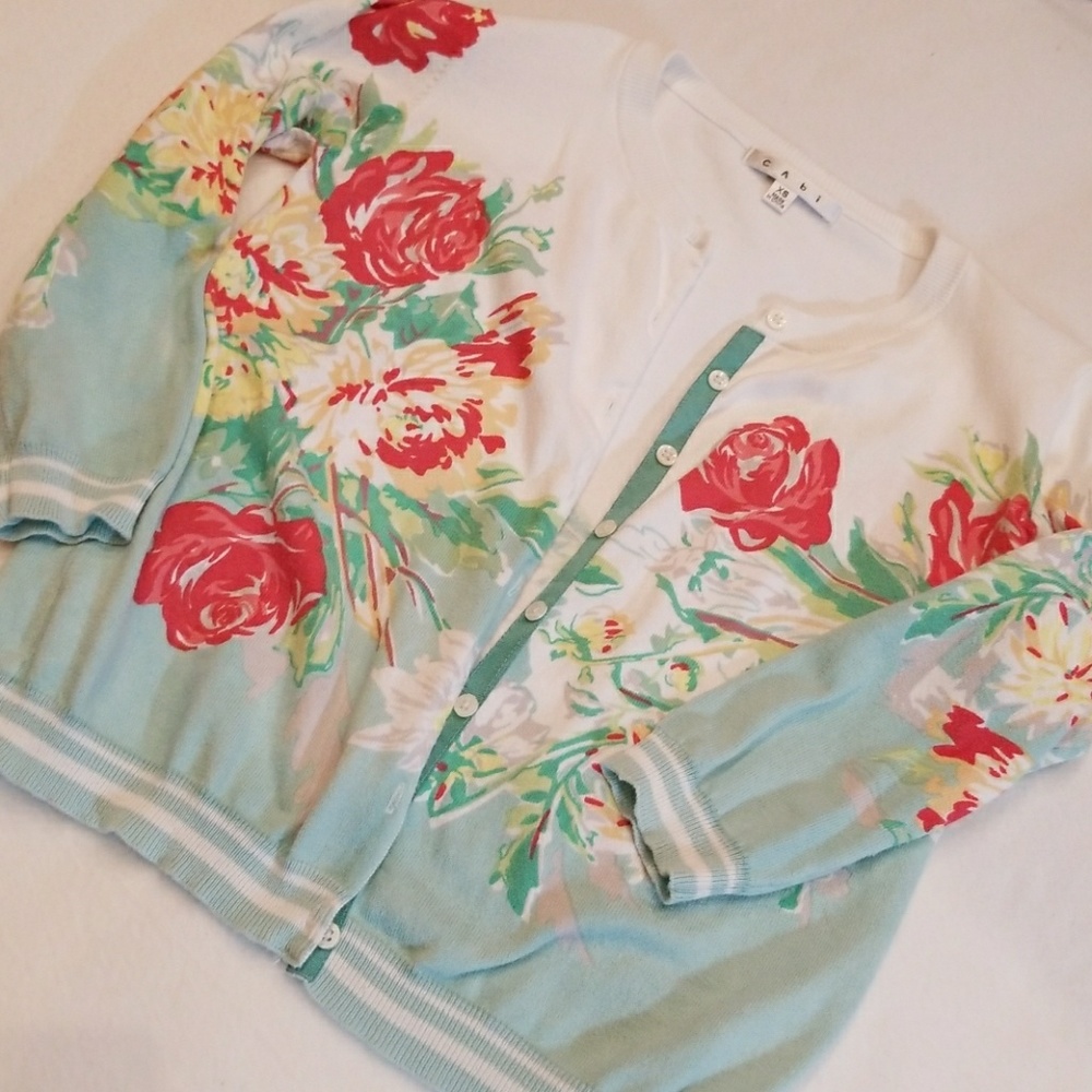 GIFTED Cabi Floral Cardigan XS Excellent Condition